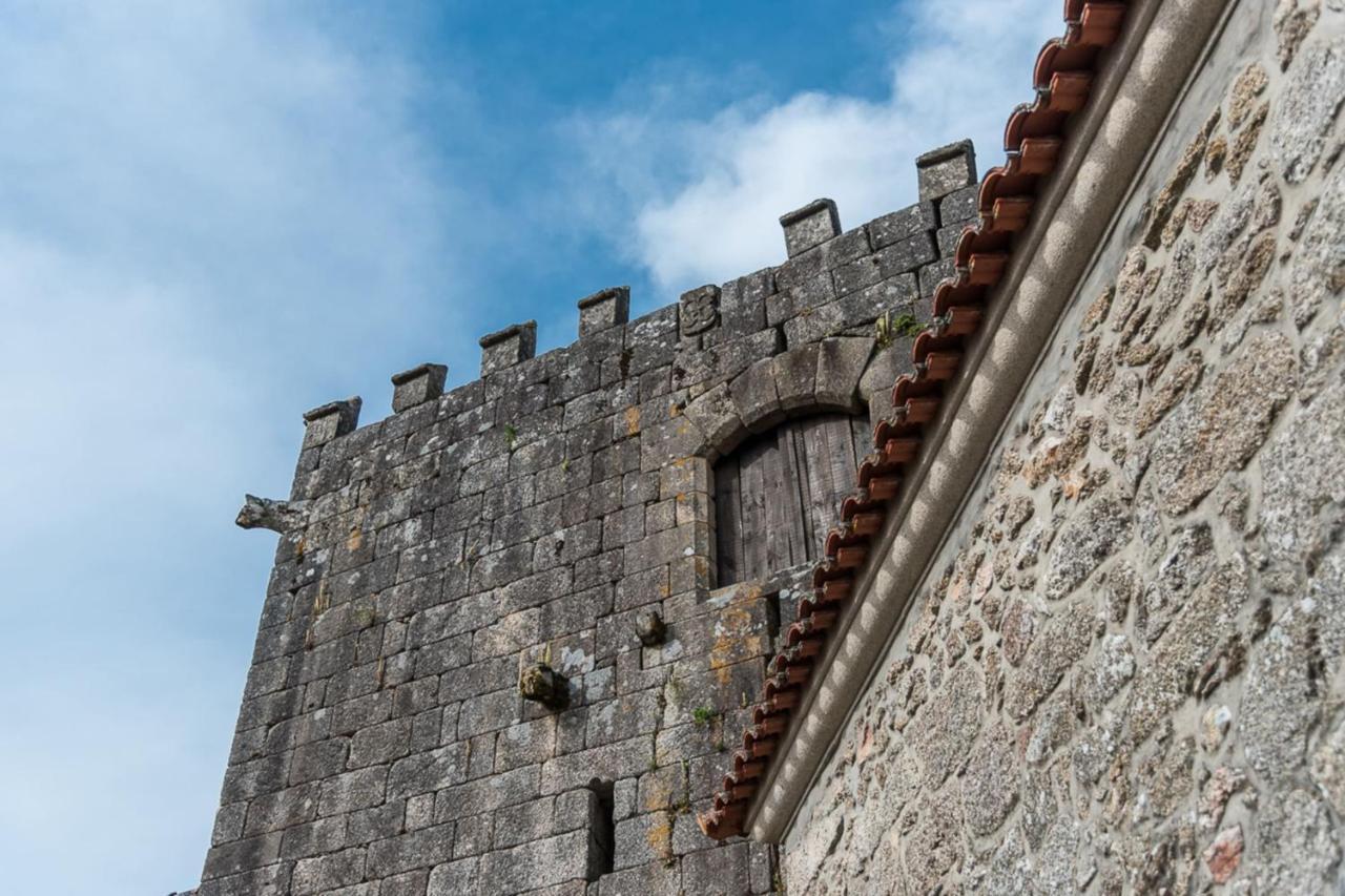 Casa Da Torre - Paraiso No Norte De Portugal Кабесейраш-ди-Башту Экстерьер фото